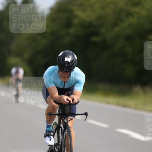 22.06.2025 - Viking Triathlon Yannick Fuchs http://msf.ph/oto/8100948 22.06.2025 11:25:27 Radfahren 9, 90, 185, 195, 198, 228, 384, 390, 401, 500, 534 meine-sportfotos.de