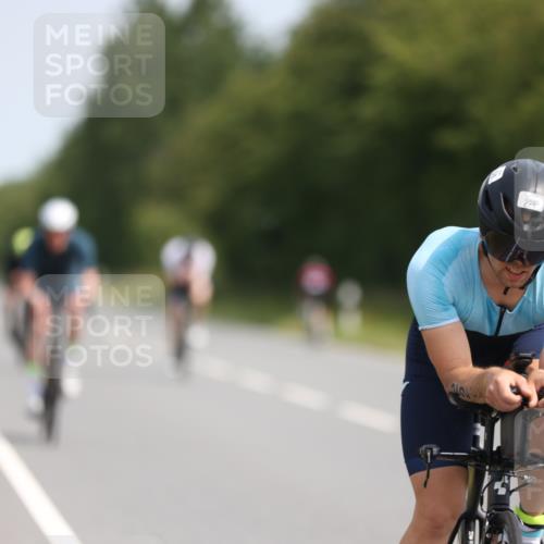 22.06.2025 - Viking Triathlon Yannick Fuchs http://msf.ph/oto/8100963 22.06.2025 11:25:28 Radfahren 9, 90, 185, 195, 198, 228, 384, 390, 401, 500, 534 meine-sportfotos.de