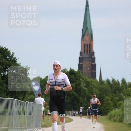 22.06.2025 - Viking Triathlon H.Heesch http://msf.ph/oto/8100973 22.06.2025 12:54:51 Laufen 340, 444, 645 meine-sportfotos.de