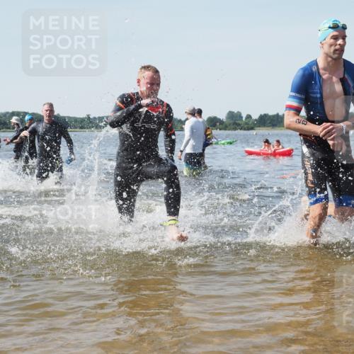 22.06.2025 - Viking Triathlon KatJ http://msf.ph/oto/8100996 22.06.2025 10:33:27 Schwimmen 28, 38, 300, 382, 522, 524, 608 meine-sportfotos.de