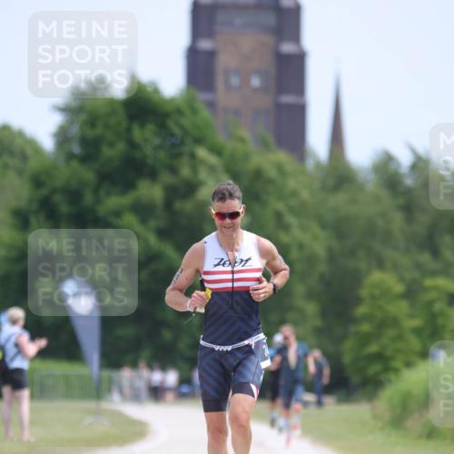22.06.2025 - Viking Triathlon H.Heesch http://msf.ph/oto/8101018 22.06.2025 12:54:54 Laufen 340, 444 meine-sportfotos.de