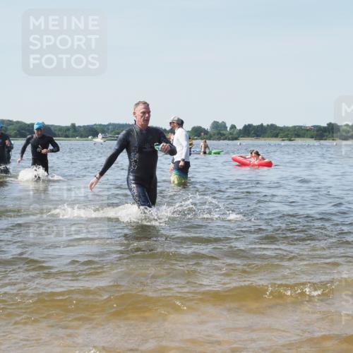 22.06.2025 - Viking Triathlon KatJ http://msf.ph/oto/8101059 22.06.2025 10:33:30 Schwimmen 28, 38, 255, 300, 304, 348, 382, 457, 522, 524, 608 meine-sportfotos.de