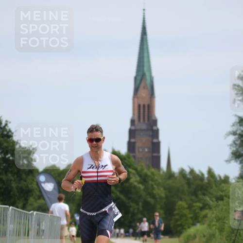 22.06.2025 - Viking Triathlon H.Heesch http://msf.ph/oto/8101066 22.06.2025 12:54:57 Laufen 340, 444 meine-sportfotos.de