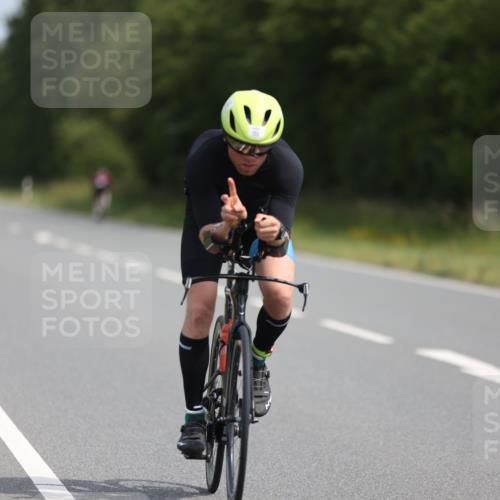 22.06.2025 - Viking Triathlon Yannick Fuchs http://msf.ph/oto/8101093 22.06.2025 11:25:32 Radfahren 9, 90, 185, 195, 198, 228, 286, 384, 390, 401, 500, 534 meine-sportfotos.de