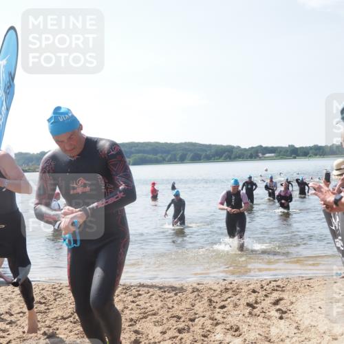 22.06.2025 - Viking Triathlon MichiJ http://msf.ph/oto/8101095 22.06.2025 10:45:21 Schwimmen 68, 102, 108, 346, 503, 605 meine-sportfotos.de