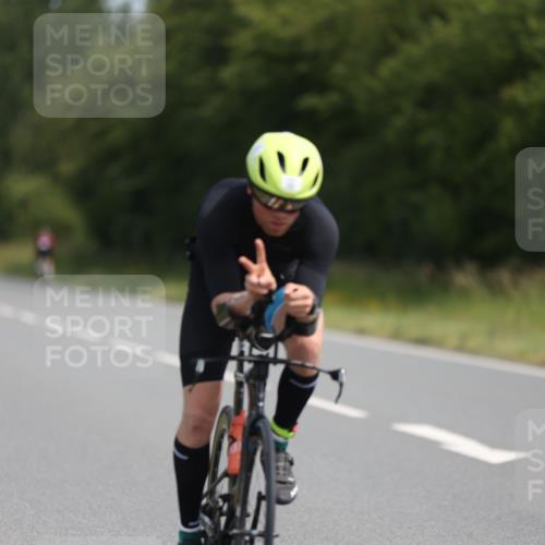 22.06.2025 - Viking Triathlon Yannick Fuchs http://msf.ph/oto/8101103 22.06.2025 11:25:32 Radfahren 9, 90, 185, 195, 198, 228, 286, 384, 390, 401, 500, 534 meine-sportfotos.de