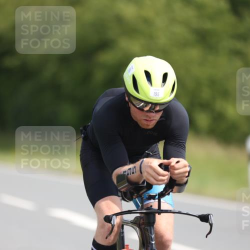 22.06.2025 - Viking Triathlon Yannick Fuchs http://msf.ph/oto/8101124 22.06.2025 11:25:33 Radfahren 9, 90, 185, 195, 198, 286, 384, 390, 401, 500, 534 meine-sportfotos.de