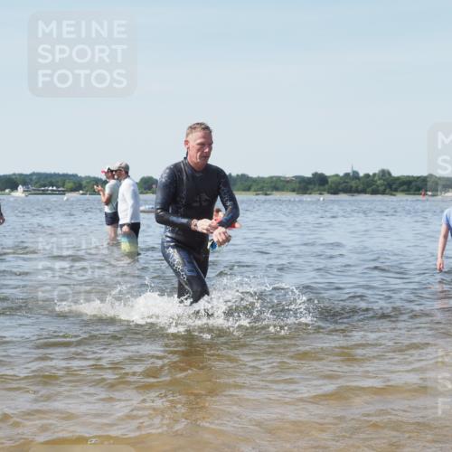 22.06.2025 - Viking Triathlon KatJ http://msf.ph/oto/8101130 22.06.2025 10:33:31 Schwimmen 28, 38, 255, 300, 304, 348, 382, 457, 522, 524, 608 meine-sportfotos.de