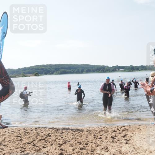 22.06.2025 - Viking Triathlon MichiJ http://msf.ph/oto/8101139 22.06.2025 10:45:22 Schwimmen 68, 102, 108, 503, 605 meine-sportfotos.de