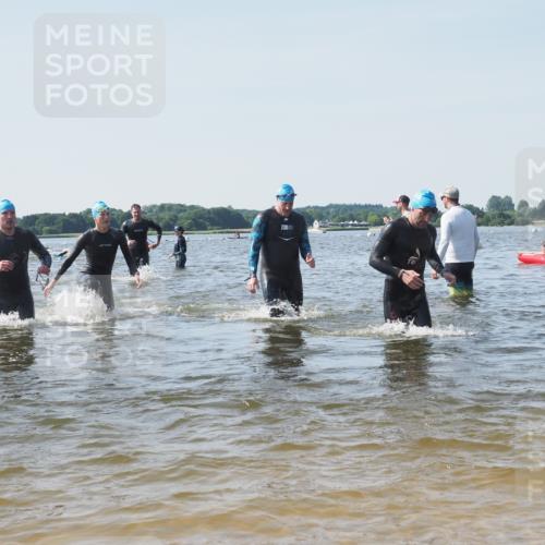 22.06.2025 - Viking Triathlon KatJ http://msf.ph/oto/8101176 22.06.2025 10:33:34 Schwimmen 5, 38, 255, 300, 304, 348, 382, 457, 522, 524 meine-sportfotos.de