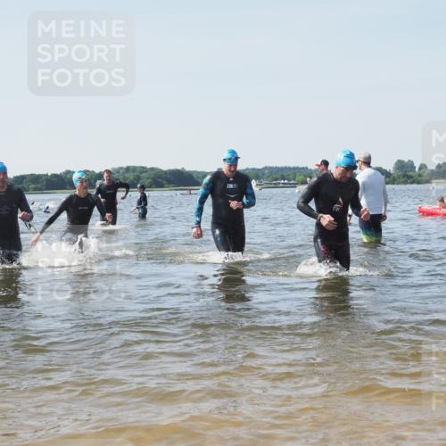 22.06.2025 - Viking Triathlon KatJ http://msf.ph/oto/8101184 22.06.2025 10:33:34 Schwimmen 5, 38, 255, 300, 304, 348, 382, 457, 522, 524 meine-sportfotos.de