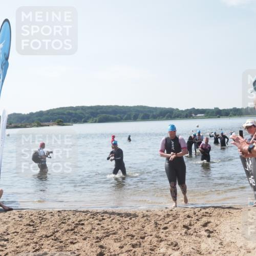 22.06.2025 - Viking Triathlon MichiJ http://msf.ph/oto/8101189 22.06.2025 10:45:23 Schwimmen 68, 102, 108, 503, 605 meine-sportfotos.de