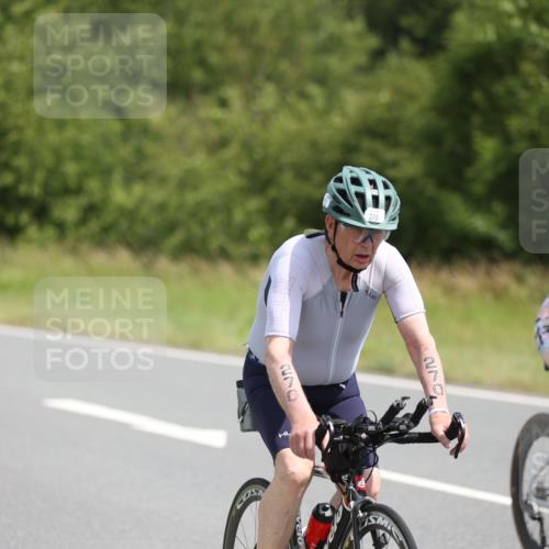 22.06.2025 - Viking Triathlon Yannick Fuchs http://msf.ph/oto/8101200 22.06.2025 12:04:32 Radfahren 175, 233, 270, 296, 399, 412, 430, 533 meine-sportfotos.de