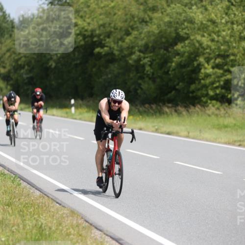 22.06.2025 - Viking Triathlon Yannick Fuchs http://msf.ph/oto/8101238 22.06.2025 12:04:34 Radfahren 15, 175, 270, 296, 399, 412, 430, 533 meine-sportfotos.de