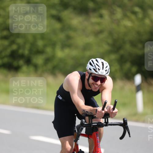 22.06.2025 - Viking Triathlon Yannick Fuchs http://msf.ph/oto/8101265 22.06.2025 12:04:35 Radfahren 15, 175, 270, 296, 399, 412, 430, 533 meine-sportfotos.de