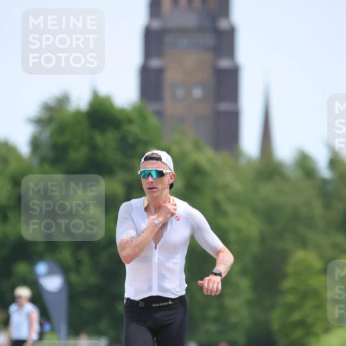 22.06.2025 - Viking Triathlon H.Heesch http://msf.ph/oto/8101271 22.06.2025 12:55:13 Laufen 381, 458 meine-sportfotos.de