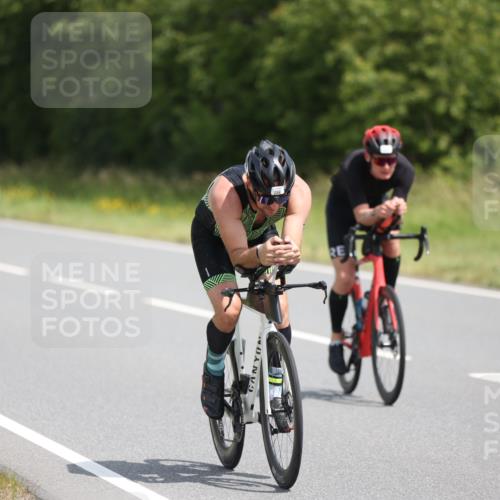 22.06.2025 - Viking Triathlon Yannick Fuchs http://msf.ph/oto/8101287 22.06.2025 12:04:37 Radfahren 15, 175, 270, 296, 385, 399, 412, 430, 533, 554 meine-sportfotos.de