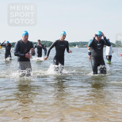 22.06.2025 - Viking Triathlon KatJ http://msf.ph/oto/8101288 22.06.2025 10:33:37 Schwimmen 5, 38, 149, 255, 304, 348, 382, 457, 522, 524 meine-sportfotos.de