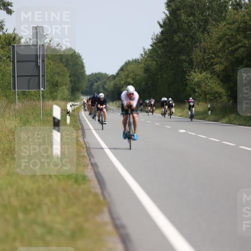 22.06.2025 - Viking Triathlon Yannick Fuchs http://msf.ph/oto/8101293 22.06.2025 11:25:46 Radfahren 52, 286, 295, 475 meine-sportfotos.de
