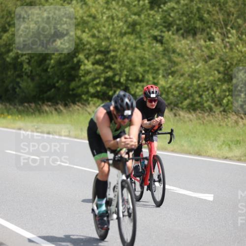 22.06.2025 - Viking Triathlon Yannick Fuchs http://msf.ph/oto/8101303 22.06.2025 12:04:37 Radfahren 15, 175, 270, 296, 385, 399, 412, 430, 533, 554 meine-sportfotos.de