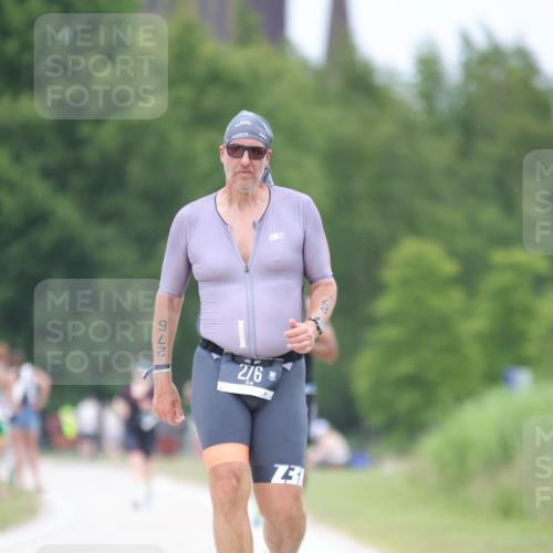 22.06.2025 - Viking Triathlon H.Heesch http://msf.ph/oto/8101305 22.06.2025 15:44:11 Laufen 238 meine-sportfotos.de