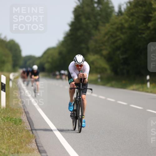 22.06.2025 - Viking Triathlon Yannick Fuchs http://msf.ph/oto/8101306 22.06.2025 11:25:48 Radfahren 52, 295, 344, 475 meine-sportfotos.de