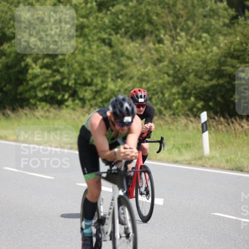 22.06.2025 - Viking Triathlon Yannick Fuchs http://msf.ph/oto/8101311 22.06.2025 12:04:37 Radfahren 15, 175, 270, 296, 385, 399, 412, 430, 533, 554 meine-sportfotos.de