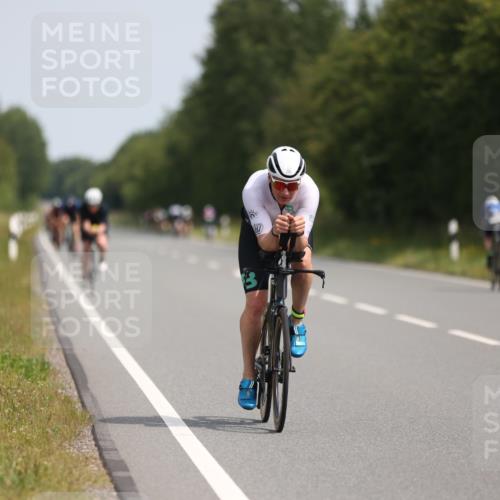 22.06.2025 - Viking Triathlon Yannick Fuchs http://msf.ph/oto/8101320 22.06.2025 11:25:49 Radfahren 52, 295, 344, 475, 499 meine-sportfotos.de