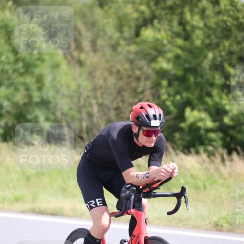 22.06.2025 - Viking Triathlon Yannick Fuchs http://msf.ph/oto/8101324 22.06.2025 12:04:38 Radfahren 15, 296, 362, 385, 399, 412, 430, 533, 554 meine-sportfotos.de