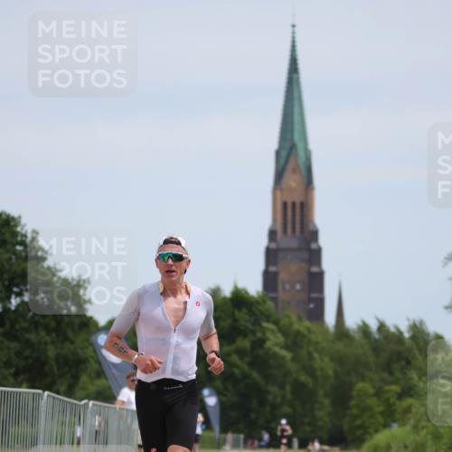 22.06.2025 - Viking Triathlon H.Heesch http://msf.ph/oto/8101327 22.06.2025 12:55:15 Laufen 381, 458 meine-sportfotos.de