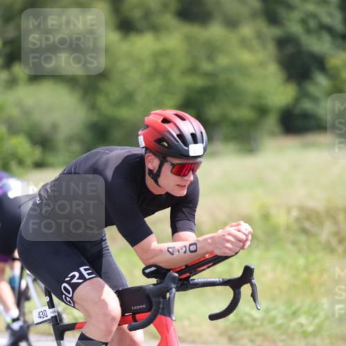 22.06.2025 - Viking Triathlon Yannick Fuchs http://msf.ph/oto/8101343 22.06.2025 12:04:38 Radfahren 15, 296, 362, 385, 399, 412, 430, 533, 554 meine-sportfotos.de