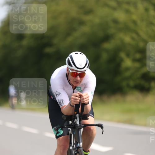 22.06.2025 - Viking Triathlon Yannick Fuchs http://msf.ph/oto/8101376 22.06.2025 11:25:50 Radfahren 52, 295, 325, 344, 475, 499 meine-sportfotos.de