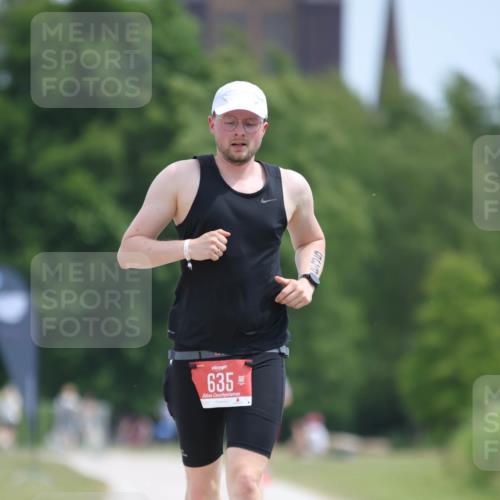 22.06.2025 - Viking Triathlon H.Heesch http://msf.ph/oto/8101377 22.06.2025 12:55:39 Laufen 635 meine-sportfotos.de