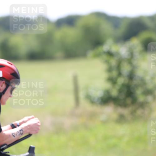 22.06.2025 - Viking Triathlon Yannick Fuchs http://msf.ph/oto/8101386 22.06.2025 12:04:39 Radfahren 15, 101, 296, 362, 385, 399, 412, 430, 533, 554 meine-sportfotos.de