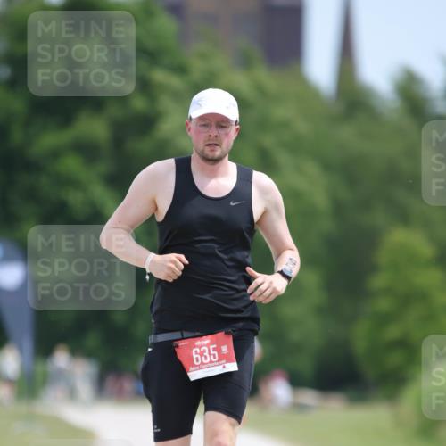 22.06.2025 - Viking Triathlon H.Heesch http://msf.ph/oto/8101388 22.06.2025 12:55:39 Laufen 635 meine-sportfotos.de