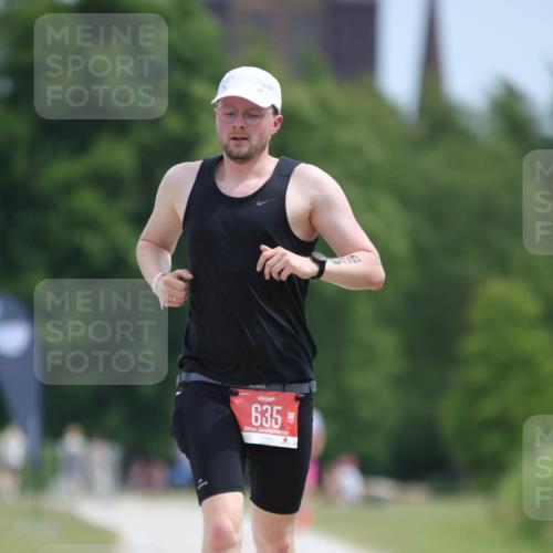 22.06.2025 - Viking Triathlon H.Heesch http://msf.ph/oto/8101407 22.06.2025 12:55:39 Laufen 635 meine-sportfotos.de