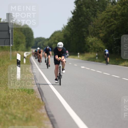 22.06.2025 - Viking Triathlon Yannick Fuchs http://msf.ph/oto/8101412 22.06.2025 11:25:51 Radfahren 295, 325, 344, 451, 475, 499 meine-sportfotos.de