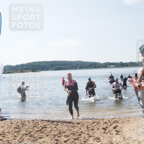 22.06.2025 - Viking Triathlon MichiJ http://msf.ph/oto/8101424 22.06.2025 10:45:31 Schwimmen 102, 108, 197, 466, 605 meine-sportfotos.de