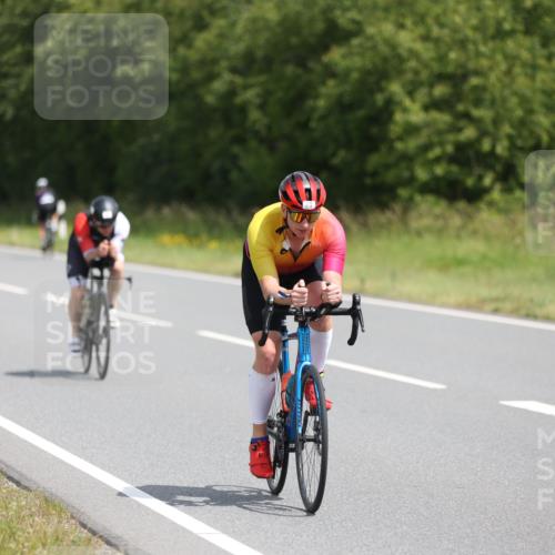 22.06.2025 - Viking Triathlon Yannick Fuchs http://msf.ph/oto/8101427 22.06.2025 12:04:45 Radfahren 9, 15, 26, 80, 101, 272, 299, 362, 385, 496, 554 meine-sportfotos.de