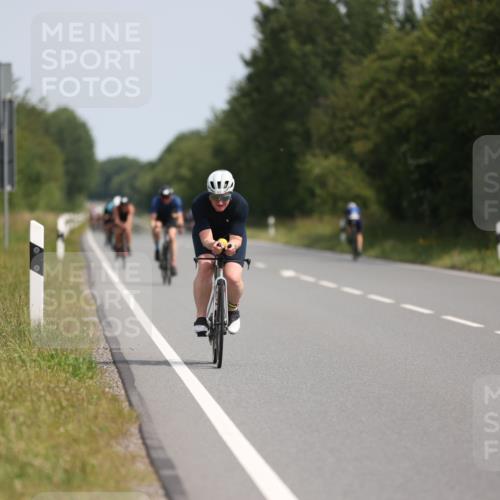 22.06.2025 - Viking Triathlon Yannick Fuchs http://msf.ph/oto/8101434 22.06.2025 11:25:52 Radfahren 295, 325, 344, 451, 475, 499 meine-sportfotos.de