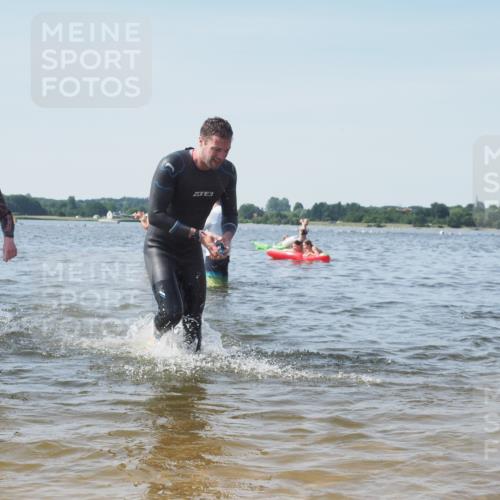 22.06.2025 - Viking Triathlon KatJ http://msf.ph/oto/8101438 22.06.2025 10:33:44 Schwimmen 5, 50, 149, 229, 242, 255, 304, 348, 349, 438, 457 meine-sportfotos.de