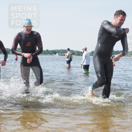 22.06.2025 - Viking Triathlon KatJ http://msf.ph/oto/8101466 22.06.2025 10:33:46 Schwimmen 5, 50, 149, 184, 229, 242, 255, 304, 348, 349, 438, 457 meine-sportfotos.de