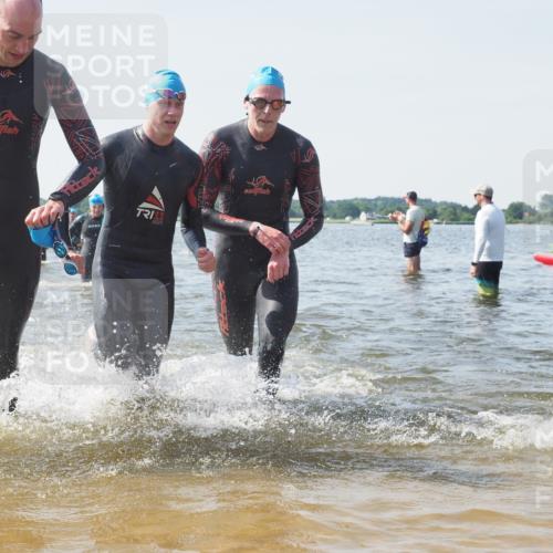 22.06.2025 - Viking Triathlon KatJ http://msf.ph/oto/8101490 22.06.2025 10:33:46 Schwimmen 5, 50, 149, 184, 229, 242, 255, 304, 348, 349, 438, 457 meine-sportfotos.de