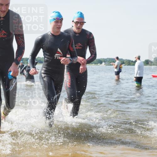 22.06.2025 - Viking Triathlon KatJ http://msf.ph/oto/8101514 22.06.2025 10:33:46 Schwimmen 5, 50, 149, 184, 229, 242, 255, 304, 348, 349, 438, 457 meine-sportfotos.de