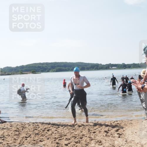 22.06.2025 - Viking Triathlon MichiJ http://msf.ph/oto/8101518 22.06.2025 10:45:34 Schwimmen 102, 108, 197, 466, 519, 605 meine-sportfotos.de