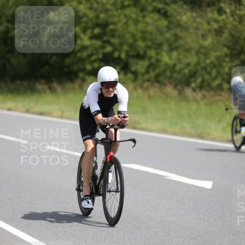 22.06.2025 - Viking Triathlon Yannick Fuchs http://msf.ph/oto/8101528 22.06.2025 12:04:48 Radfahren 9, 15, 26, 80, 101, 272, 299, 362, 385, 496, 554 meine-sportfotos.de