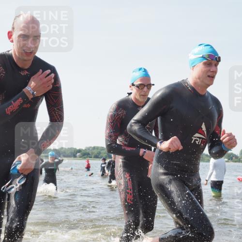 22.06.2025 - Viking Triathlon KatJ http://msf.ph/oto/8101543 22.06.2025 10:33:47 Schwimmen 5, 50, 75, 149, 184, 229, 242, 255, 304, 348, 349, 438, 457 meine-sportfotos.de