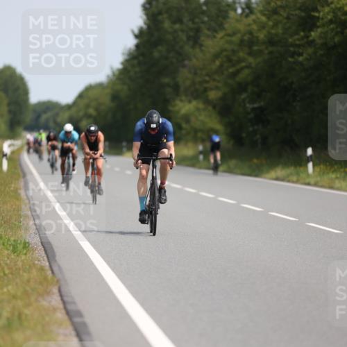 22.06.2025 - Viking Triathlon Yannick Fuchs http://msf.ph/oto/8101550 22.06.2025 11:25:56 Radfahren 117, 325, 344, 451, 475, 499 meine-sportfotos.de