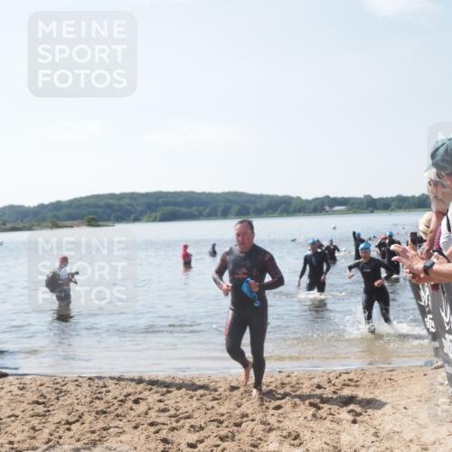 22.06.2025 - Viking Triathlon MichiJ http://msf.ph/oto/8101566 22.06.2025 10:45:43 Schwimmen 95, 197, 360, 425, 466, 519 meine-sportfotos.de