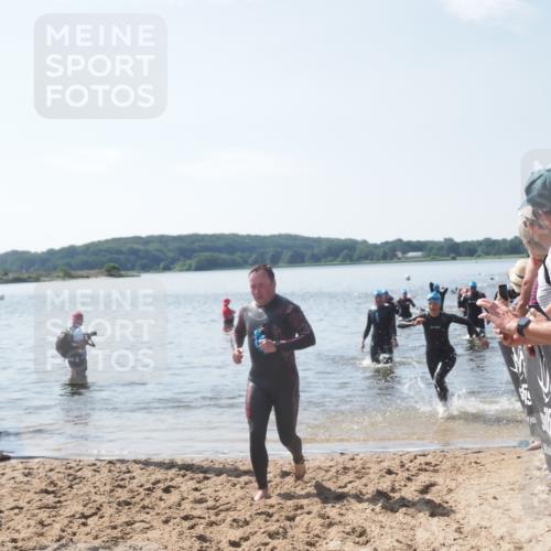 22.06.2025 - Viking Triathlon MichiJ http://msf.ph/oto/8101588 22.06.2025 10:45:44 Schwimmen 95, 197, 360, 425, 466, 519 meine-sportfotos.de